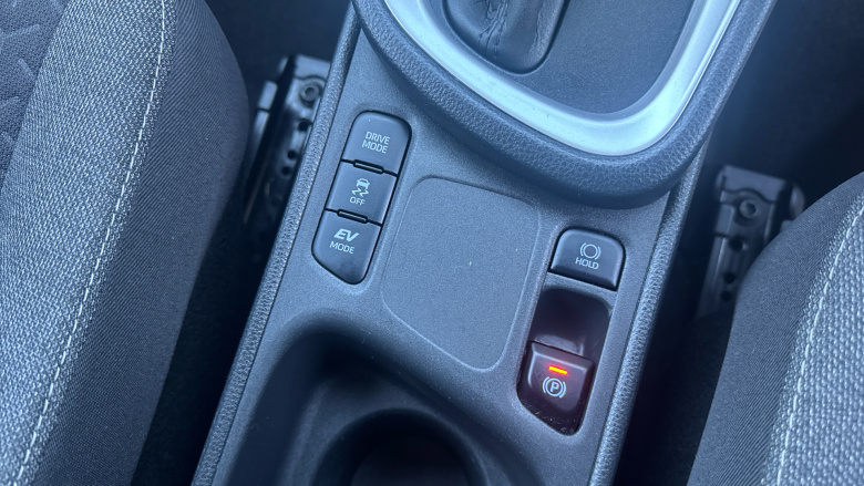 Toyota Yaris Cross 1.5 Hybrid Design 5dr CVT Hybrid Estate